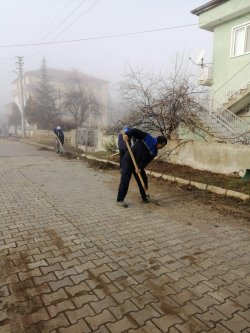 İlçemizin sokaklarını güzelleştirmeye devam ediyoruz.