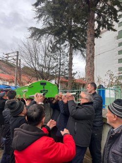 ŞUHUTLU ŞEHİT ANNESİ EBEDİYETE UĞURLANDI