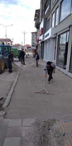 Yol, Kaldırım ve çevre düzenleme çalışmalarımız devam ediyor. 