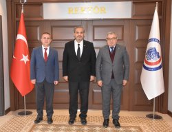 BAŞKAN ÖZAŞKIN’DAN AFSÜ’YE ZİYARET