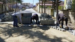 ŞUHUT’TA MAHALLE ARALARINA MODERN DOKUNUŞ