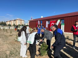 11 KASIM MİLLİ AĞAÇLANDIRMA GÜNÜ’NDE FİDANLAR TOPRAKLA BULUŞTU