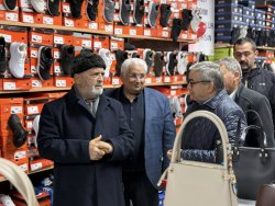 ŞUHUT’TA UYSAL AYAKKABI HİZMETE AÇILDI