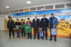 Badminton Turnuvasında Dereceye Giren Öğrencilerimizi Ağırladık.