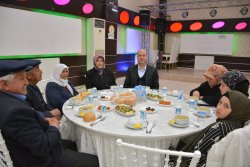 Başkan Bozkurt Şuhut Kaymakamlığı Tarafından Düzenlenen İftar Yemeğine Katıldı.