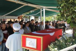 Kıbrıs Gazisi hemşehrimiz Ömer Söğüt'ü kıldığımız cenaze namazıyla Hakk’a uğurladık.