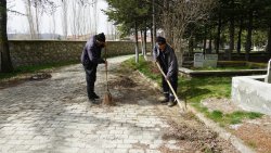 ŞUHUT ASRİ MEZARLIK BAYRAM ZİYARETLERİNE HAZIR