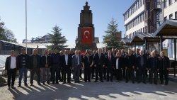 BAŞKAN ÖZAŞKIN MUHTARLAR GÜNÜ PROGRAMINA KATILDI