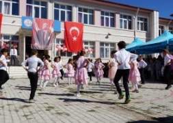 Şuhut'ta İlköğretim Haftası Coşku İle Kutlandı.