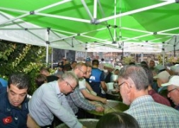 14.Düzenlenen Aşure İkramında 5 Bin Kişilik Aşure Dağıtıldı.