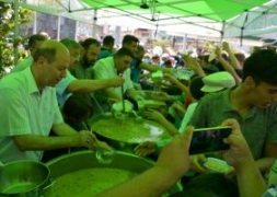 14.Düzenlenen Aşure İkramında 5 Bin Kişilik Aşure Dağıtıldı.