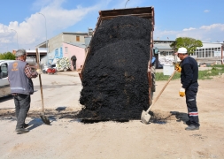 ŞUHUT’ta Yol Çalışmaları Aralıksız Devam Ediyor
