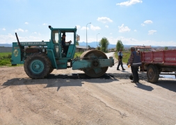 ŞUHUT’ta Yol Çalışmaları Aralıksız Devam Ediyor