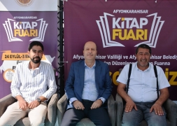 Başkan Recep Bozkurt 3. Afyonkarahisar Kitap Fuarını Ziyaret Etti.