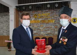 Onurumuz ve Gururumuz Gazilerimize Minnettarız.