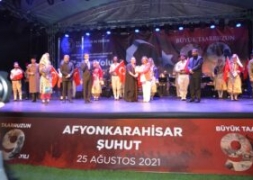 BİNLERCE VATANSEVER ZAFERİN 99.YILINDA ŞUHUT’TA BULUŞTU.