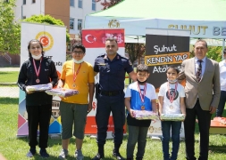 Başkan Bozkurt 2.Akıl ve Zeka Oyunları Turnuvası Ödül Törenine Katıldı.