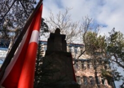 Başkan Bozkurt 18 Mart Çanakkale Zaferi ve Şehitleri Anma Günü Programlarına Katıldı.