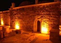 Başkan Bozkurt Şuhut Kent Müzesi İçin Kolları Sıvadı.