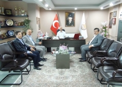 AFYONKARAHİSAR SEMERKAND VAKFI HEYETİ BELEDİYE BAŞKANIMIZ RECEP BOZKURT'U MAKAMINDA ZİYARET ETTİ.