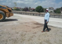 BAŞKAN BOZKURT ASFALT ÇALIŞMALARINI YERİNDE İNCELEDİ.