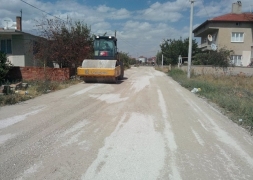 BAŞKAN BOZKURT ASFALT ÇALIŞMALARINI YERİNDE İNCELEDİ.