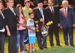 ŞUHUT 10.ZAFERYOLU KÜLTÜR VE SANAT ŞENLİKLERİ ZAFERİN 92.YIL DÖNÜMÜ İLÇEMİZDE BÜYÜK ÇOŞKU İLE KUTLANDI.