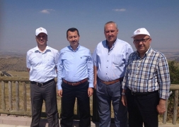 BELEDİYE BAŞKANIMIZ RECEP BOZKURT ŞUHUT-KOCATEPE YOLU SICAK ASFALT YAPIM ÇALIŞMALARINI YERİNDE İNCELEDİ..