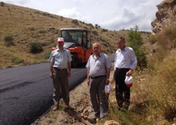 BELEDİYE BAŞKANIMIZ RECEP BOZKURT’UN YOĞUN GİRİŞİMLERİ SONUCUNDA KOCATEPE ZAFER YOLU(ŞUHUT-ÇAKIRÖZÜ ARASI)SICAK ASFALTLAMA ÇALIŞMALARI BAŞLAMIŞTIR.