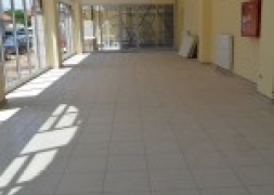 BELEDİYE İŞ MERKEZİNDE BULUNAN 6 ADET DÜKKAN SATIŞA ÇIKARILDI