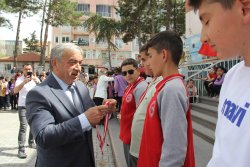 Şuhut Belediye Başkanımız Muhittin Özaşkın, 23 Nisan Kutlamalarına Katıldı.