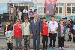 Şuhut Belediye Başkanımız Muhittin Özaşkın, 23 Nisan Kutlamalarına Katıldı.