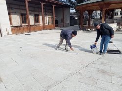 Yol,Kaldırım, bordür ve çevre düzenleme çalışmalarımız devam ediyor. 