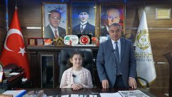 ŞUHUT’TA 23 NİSAN’DA MAKAM ÇOCUKLARA EMANET EDİLDİ