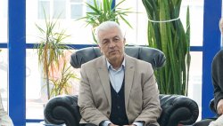 ŞUHUT FARKLI ÜLKELERDEN GELEN ÖĞRENCİLERİ AĞIRLADI