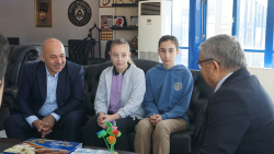 EĞİTİMCİ BAŞKAN'A ÖĞRETMENLER GÜNÜNDE YOĞUN ZİYARET