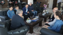 EĞİTİMCİ BAŞKAN'A ÖĞRETMENLER GÜNÜNDE YOĞUN ZİYARET