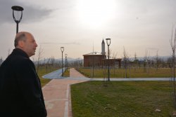 Bölgenin En Büyüğü İlçemizin Yeni Nefes Alanı Şuhut Millet Bahçesi Açılış İçin Gün Sayıyor