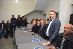 Başkan Bozkurt  Afyonkarahisar  Ak Parti Milletvekili Adayı Dr.Hasan Arslan ile birlikte esnaf ve köyleri ziyaret etti.