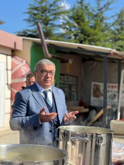 Belediye Başkanımız Muhittin Özaşkın Vatandaşlara Çorba İkram Etti.