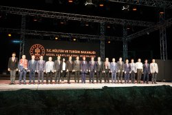 Büyük Taarruz'un 101.Yılı Açılış Programı Kadim İlçemiz,Zafer Meşalesinin Yakıldığı Topraklar Olan Şuhut'ta On Binlerce Misafirlerimizin Katılımlarıyla Gerçekleşti.Programa Cumhurbaşkanı Yardımcımız Cevdet Yılmaz'da Katıldı.