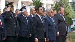 ŞUHUT’TA CUMHURİYET BAYRAMI ÇELENK SUNUMUYLA BAŞLADI