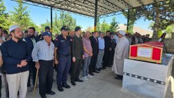 BAŞKAN ÖZAŞKIN, KIBRIS GAZİSİ BOZKURT'UN CENAZE TÖRENİNE KATILDI