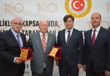 Şuhut’ta 100.Yıl Etkinliğinde Salonlar Doldu Taştı