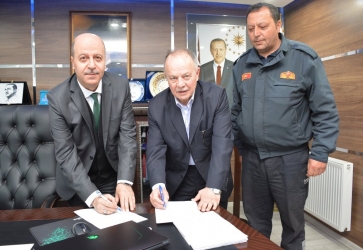 Şuhut Belediyesi’nde İşçinin Yüzünü Güldüren Ek Sözleşme