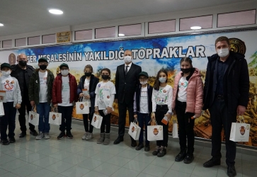 Yeşilay Gönüllüsü Öğrencilerden Başkan Bozkurt'a Ziyaret