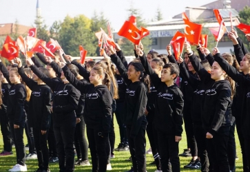 Cumhuriyetimizin 98. Yıldönümü İlçemizde Törenle Kutlandı