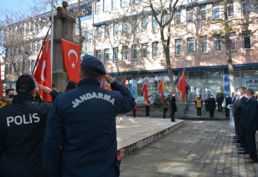 Başkan Bozkurt 18 Mart Çanakkale Zaferi ve Şehitleri Anma Günü Programlarına Katıldı.