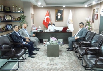 AFYONKARAHİSAR SEMERKAND VAKFI HEYETİ BELEDİYE BAŞKANIMIZ RECEP BOZKURT'U MAKAMINDA ZİYARET ETTİ.