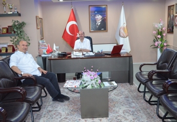 İSTANBUL BAHÇELİEVLER BAŞKAN YARDIMCISI ZEKERİYA YILDIZ BELEDİYE BAŞKANIMIZ RECEP BOZKURT'U MAKAMINDA ZİYARET ETTİ.